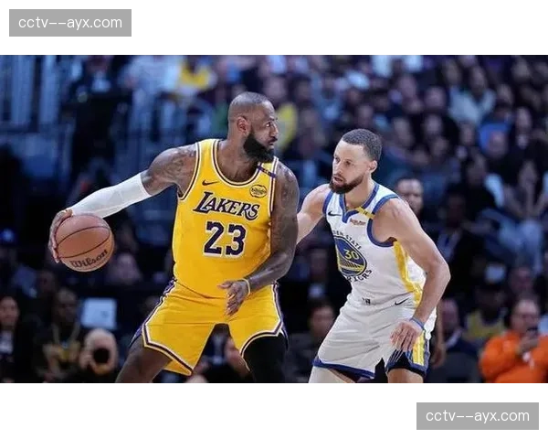 湖人加时险胜勇士，詹姆斯关键封盖锁定胜局