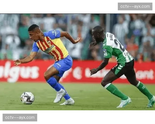 西甲保级关键战：加的斯全场零射正，依靠顽强防守0-0逼平贝蒂斯